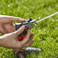 Arroseur Oscillant Et Asperseur Arroseur Canon Pic Comfort Gardena Arrosage Pelouse Secteur Réglable -Espace Piscine Boutique arroseur canon sur pic comfort gardena pelouse secteur arrosage reglable 450m2 3