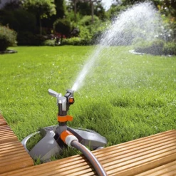 Arroseur Oscillant Et Asperseur Arroseur Canon Traîneau Premium Gardena Tête Arrosage Laiton De 5-12,5 M -Espace Piscine Boutique arroseur canon sur traineau premium gardena tete darrosage precise laiton portee 5 12 5 m 3