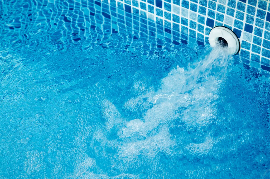 Espace Piscine Boutique -Espace Piscine Boutique shutterstock 2203704047